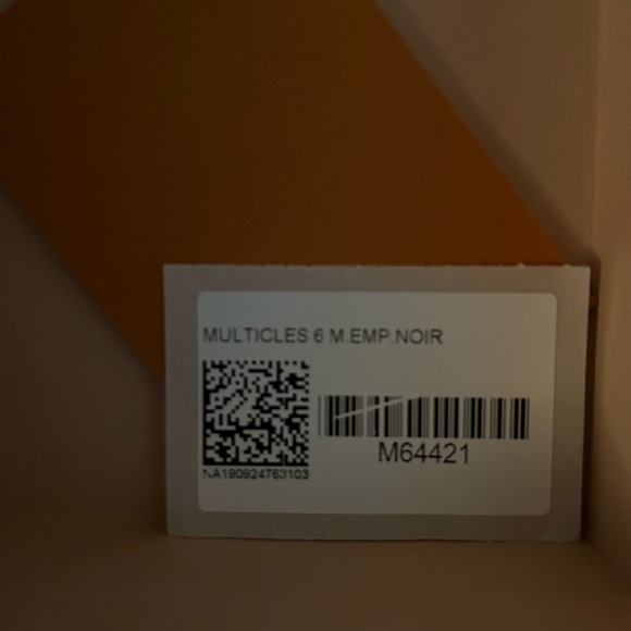 Louis Vuitton 6 ring key holder - Picture 2 of 5